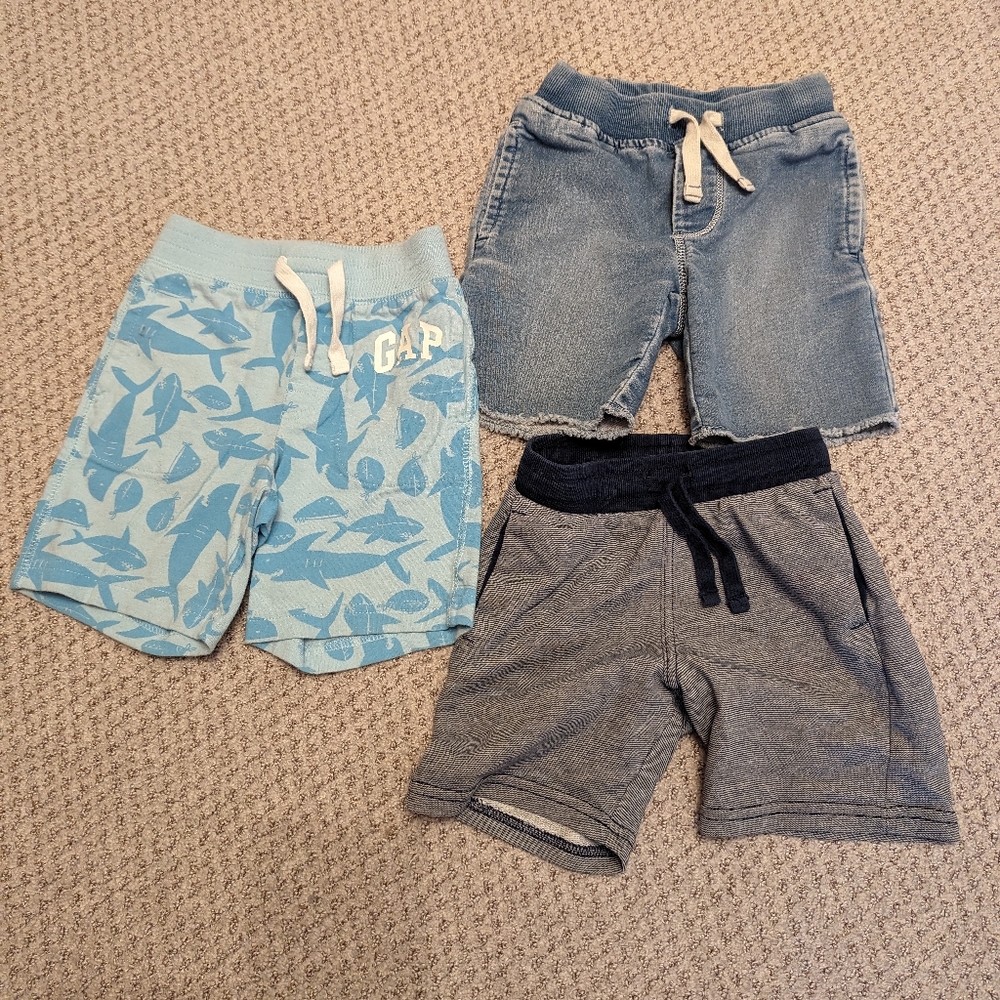 3 pairs of boys 4 t shorts